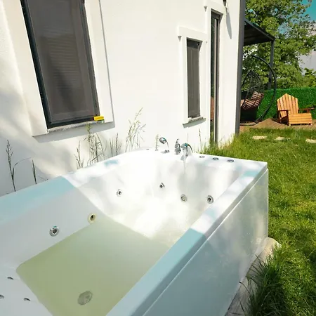 Sapanca Mahmudiye De Goel Manzarali- Doga Manzarali - Oezel Havuzlu 5 Kisilik Prázdninový dům *